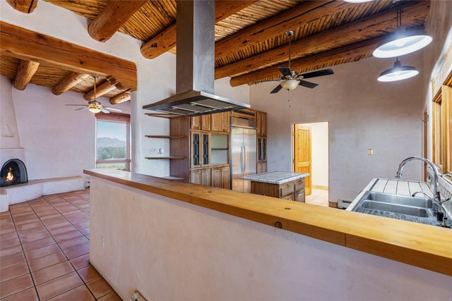 15 Coyote Trail, Santa Fe, NM 87508