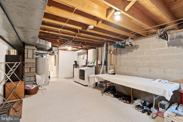 64 WOLFPACK RD, Hamilton, NJ 08619