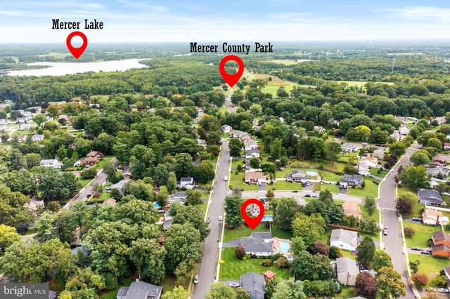64 WOLFPACK RD, Hamilton, NJ 08619
