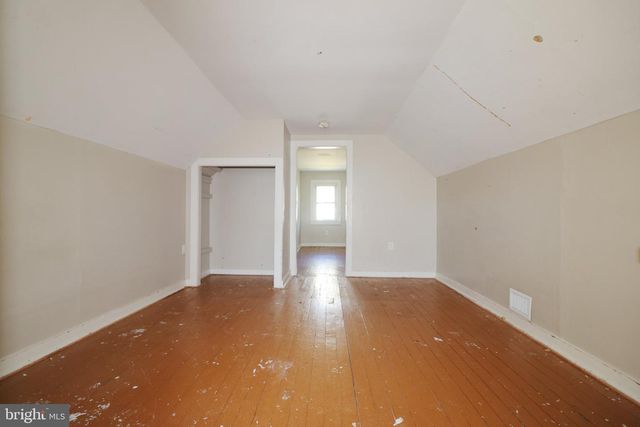 10 WATTS AVE, Burlington, NJ 08016