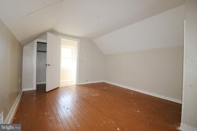 10 WATTS AVE, Burlington, NJ 08016