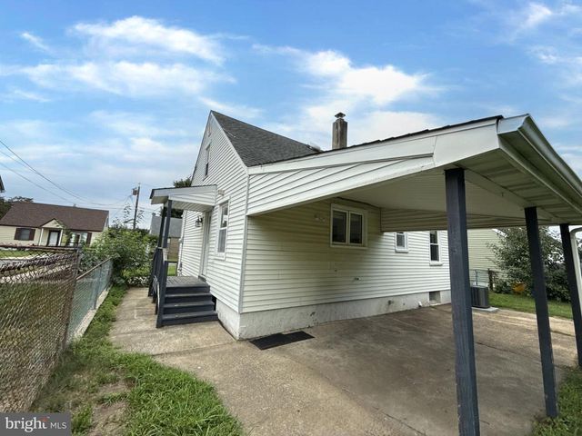 10 WATTS AVE, Burlington, NJ 08016