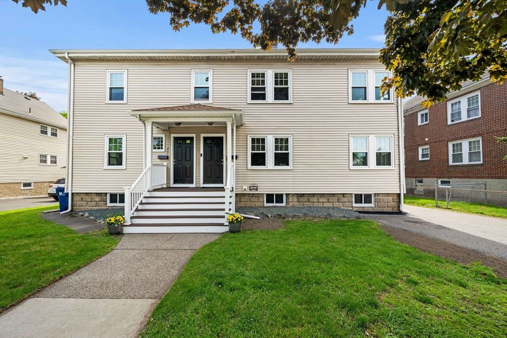 207-209 Main Street, Melrose, MA 02176