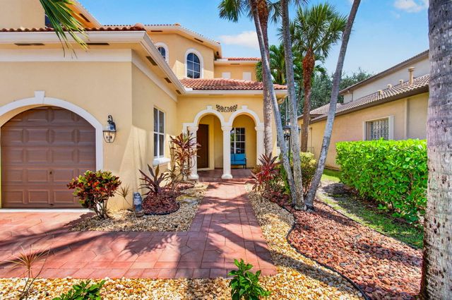 1183 Canyon Way, Wellington, FL 33414