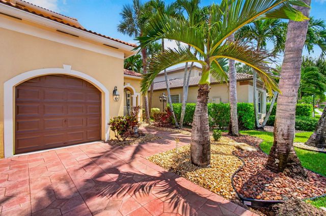 1183 Canyon Way, Wellington, FL 33414