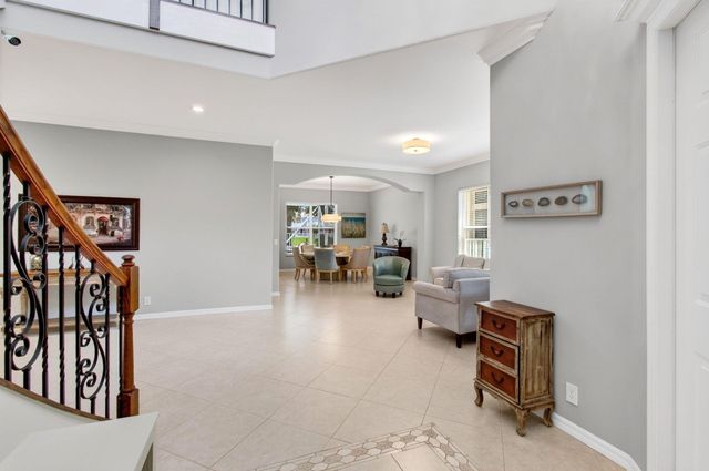 1183 Canyon Way, Wellington, FL 33414