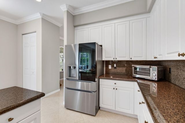 1183 Canyon Way, Wellington, FL 33414