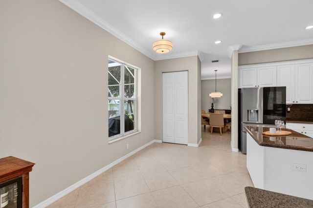 1183 Canyon Way, Wellington, FL 33414