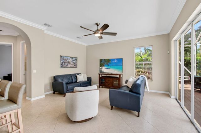1183 Canyon Way, Wellington, FL 33414