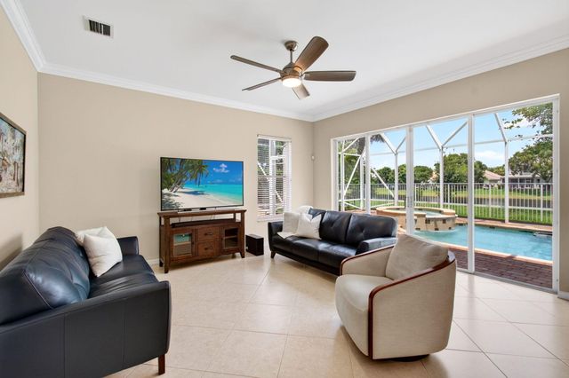 1183 Canyon Way, Wellington, FL 33414