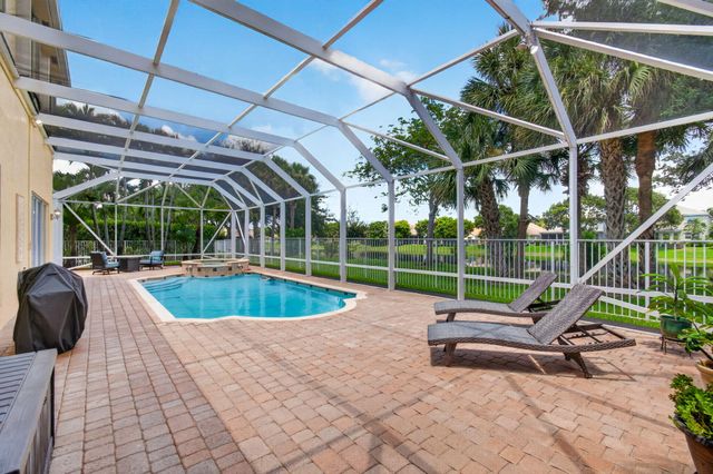 1183 Canyon Way, Wellington, FL 33414