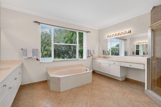 1183 Canyon Way, Wellington, FL 33414
