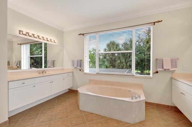 1183 Canyon Way, Wellington, FL 33414