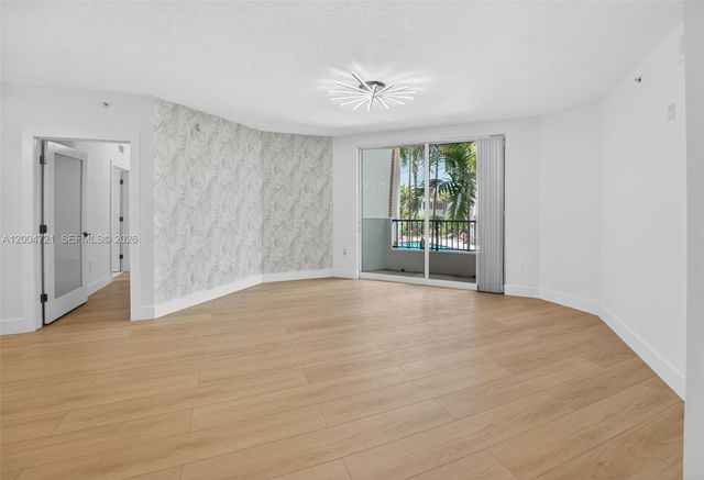 2401 NE 65th St 205, Fort Lauderdale, FL 33308