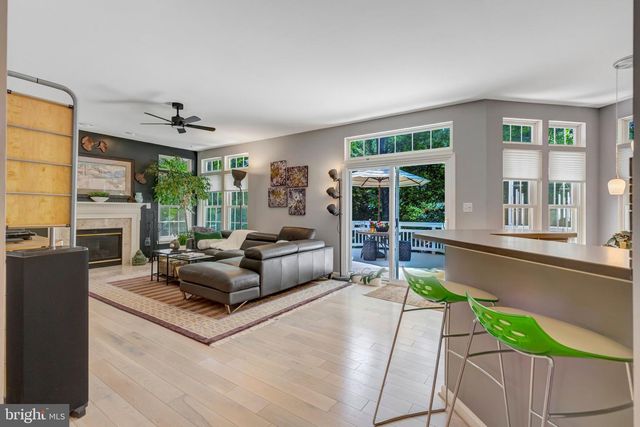 10090 TUMMEL FALLS DR, Bristow, VA 20136