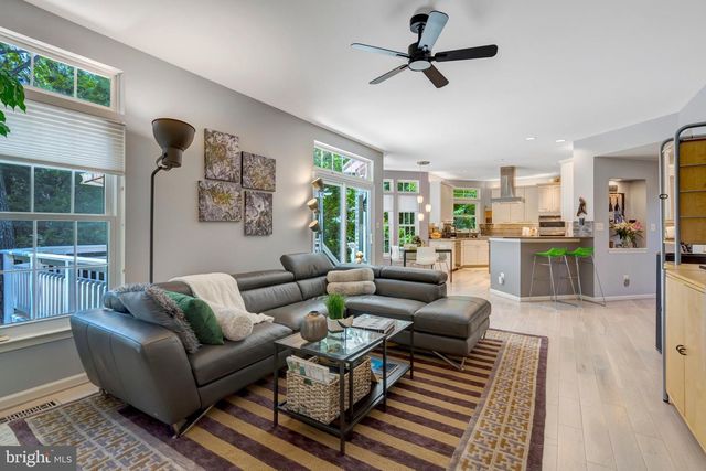 10090 TUMMEL FALLS DR, Bristow, VA 20136