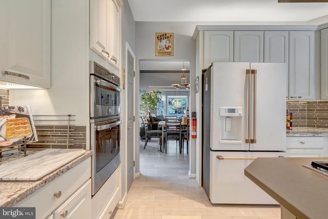 10090 TUMMEL FALLS DR, Bristow, VA 20136