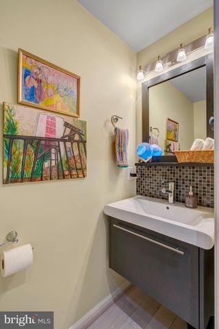 10090 TUMMEL FALLS DR, Bristow, VA 20136