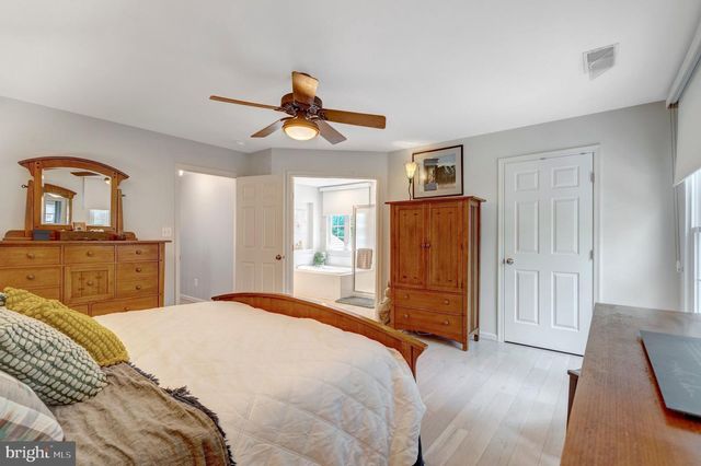 10090 TUMMEL FALLS DR, Bristow, VA 20136