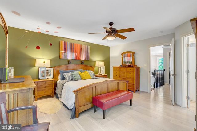 10090 TUMMEL FALLS DR, Bristow, VA 20136