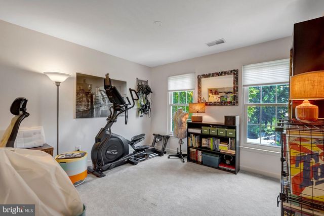 10090 TUMMEL FALLS DR, Bristow, VA 20136
