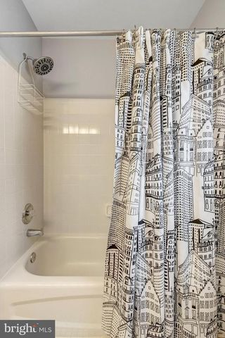 10090 TUMMEL FALLS DR, Bristow, VA 20136