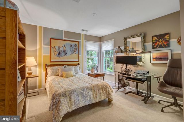 10090 TUMMEL FALLS DR, Bristow, VA 20136