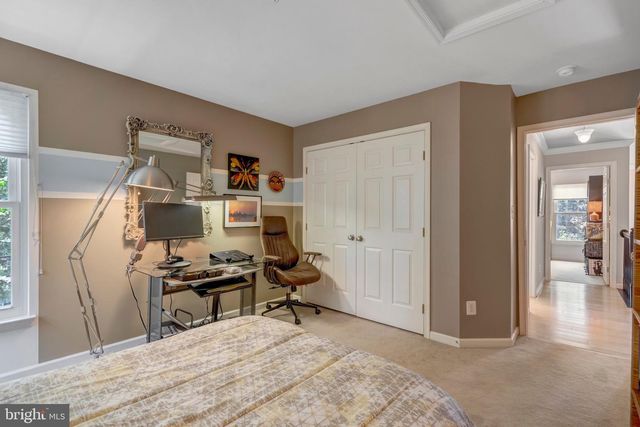 10090 TUMMEL FALLS DR, Bristow, VA 20136