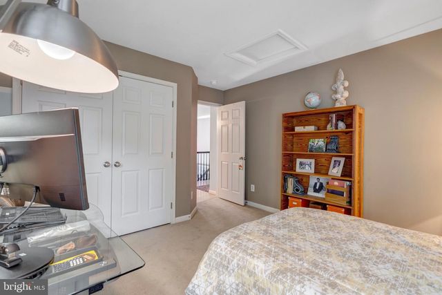 10090 TUMMEL FALLS DR, Bristow, VA 20136