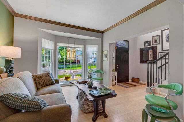 10090 TUMMEL FALLS DR, Bristow, VA 20136