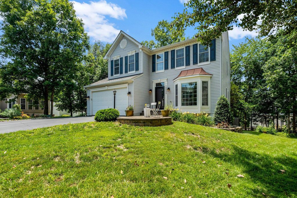 10090 TUMMEL FALLS DR, Bristow, VA 20136