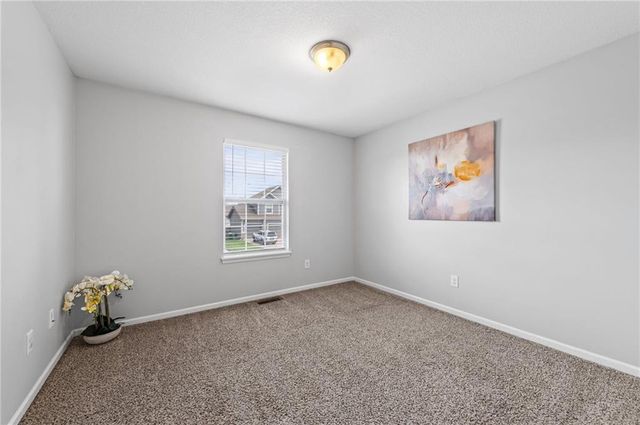 11331 Yecker Avenue, Kansas City, KS 66109