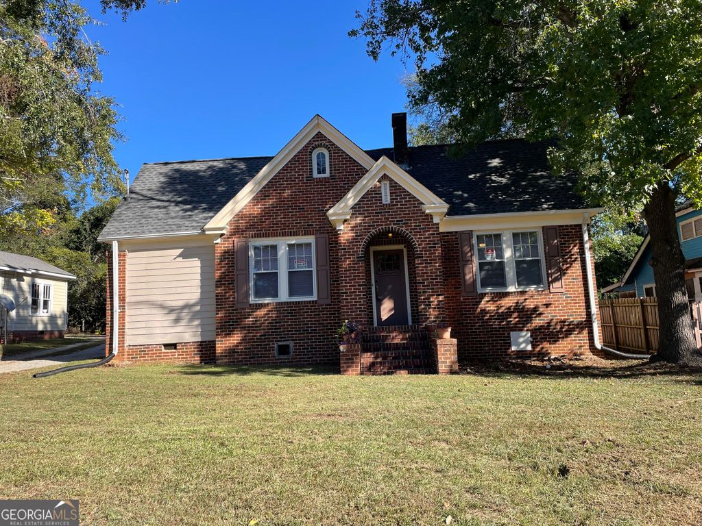 227 S Oliver Street, Elberton, GA 30635 — exterior