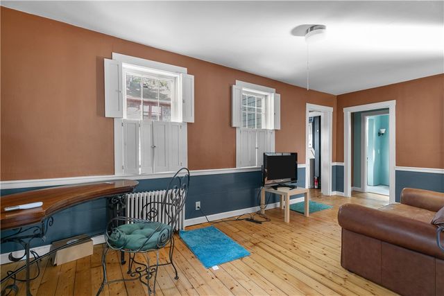 26 Perry Street 1, Newport, RI 02840