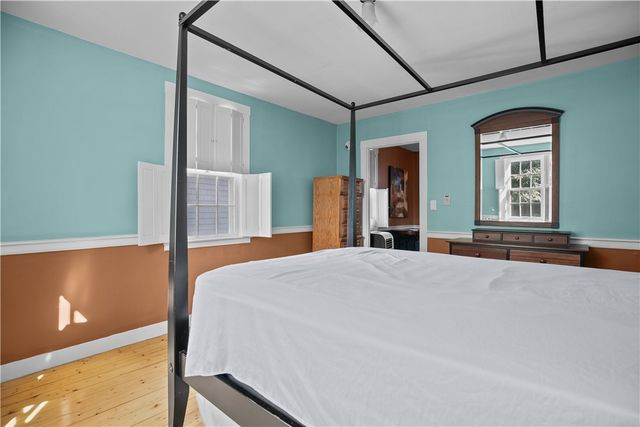 26 Perry Street 1, Newport, RI 02840