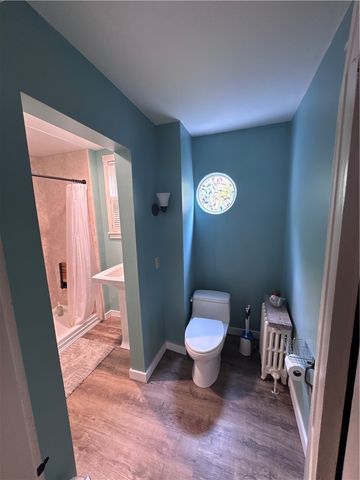 26 Perry Street 1, Newport, RI 02840