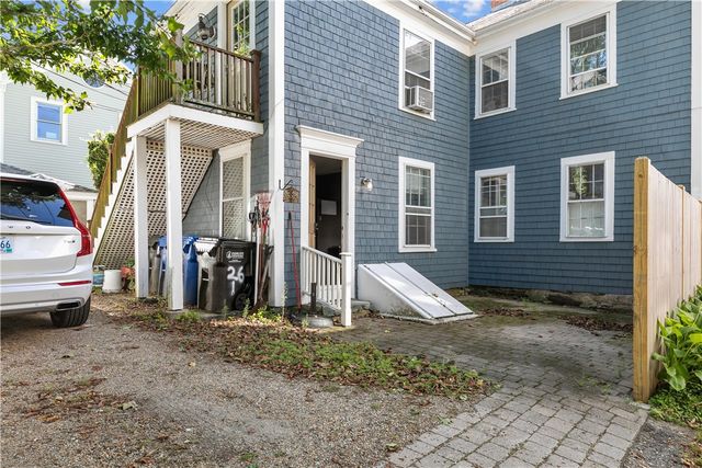 26 Perry Street 1, Newport, RI 02840