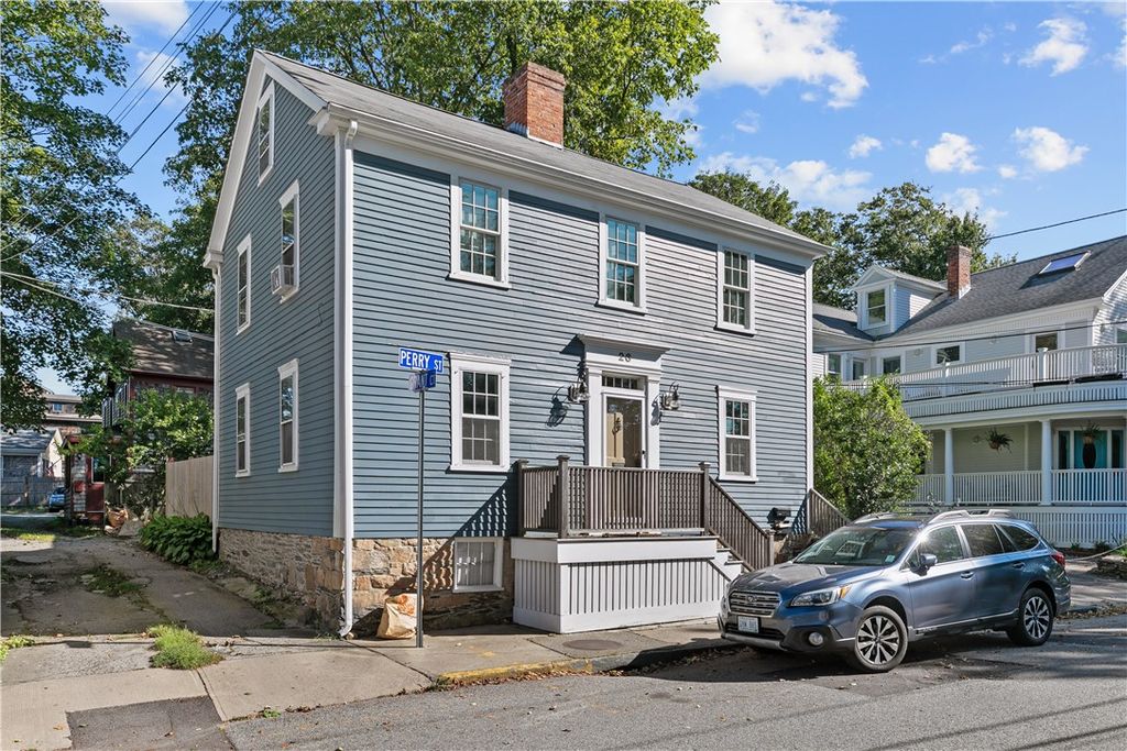 26 Perry Street 1, Newport, RI 02840
