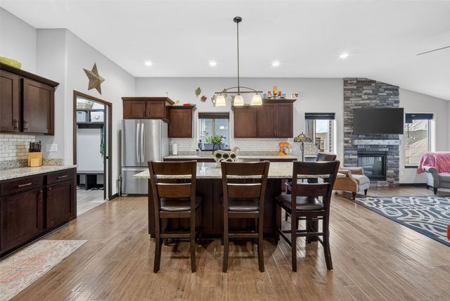 614 Croell Avenue, Tiffin, IA 52340