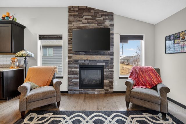 614 Croell Avenue, Tiffin, IA 52340