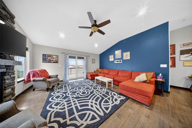 614 Croell Avenue, Tiffin, IA 52340