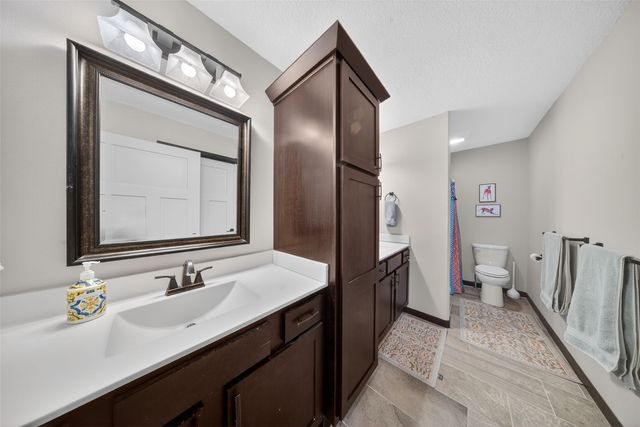 614 Croell Avenue, Tiffin, IA 52340