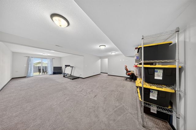 614 Croell Avenue, Tiffin, IA 52340