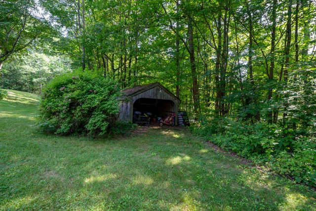 211 Mount Delight Road, Deerfield, NH 03037