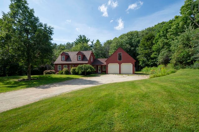 211 Mount Delight Road, Deerfield, NH 03037