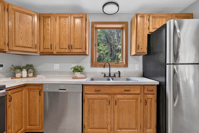211 Mount Delight Road, Deerfield, NH 03037