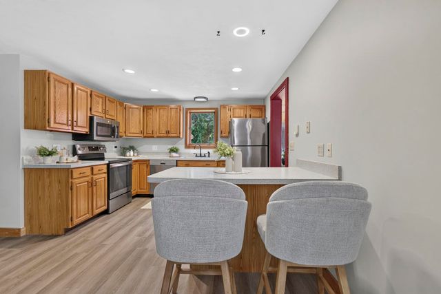 211 Mount Delight Road, Deerfield, NH 03037