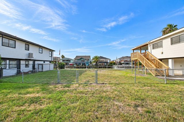 191 Barracuda, Bayou Vista, TX 77563