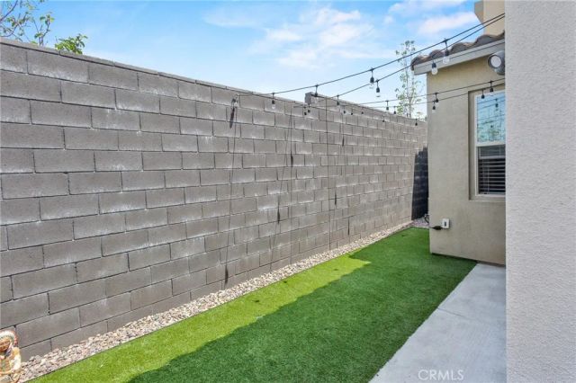 15936 Sparrow Court, Fontana, CA 92336