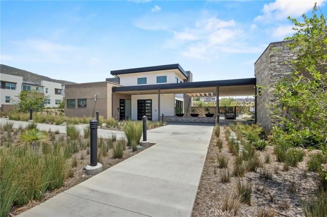 15936 Sparrow Court, Fontana, CA 92336